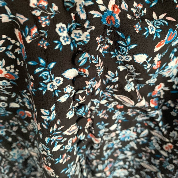 Club Monaco silk blouse - Picture 9 of 13